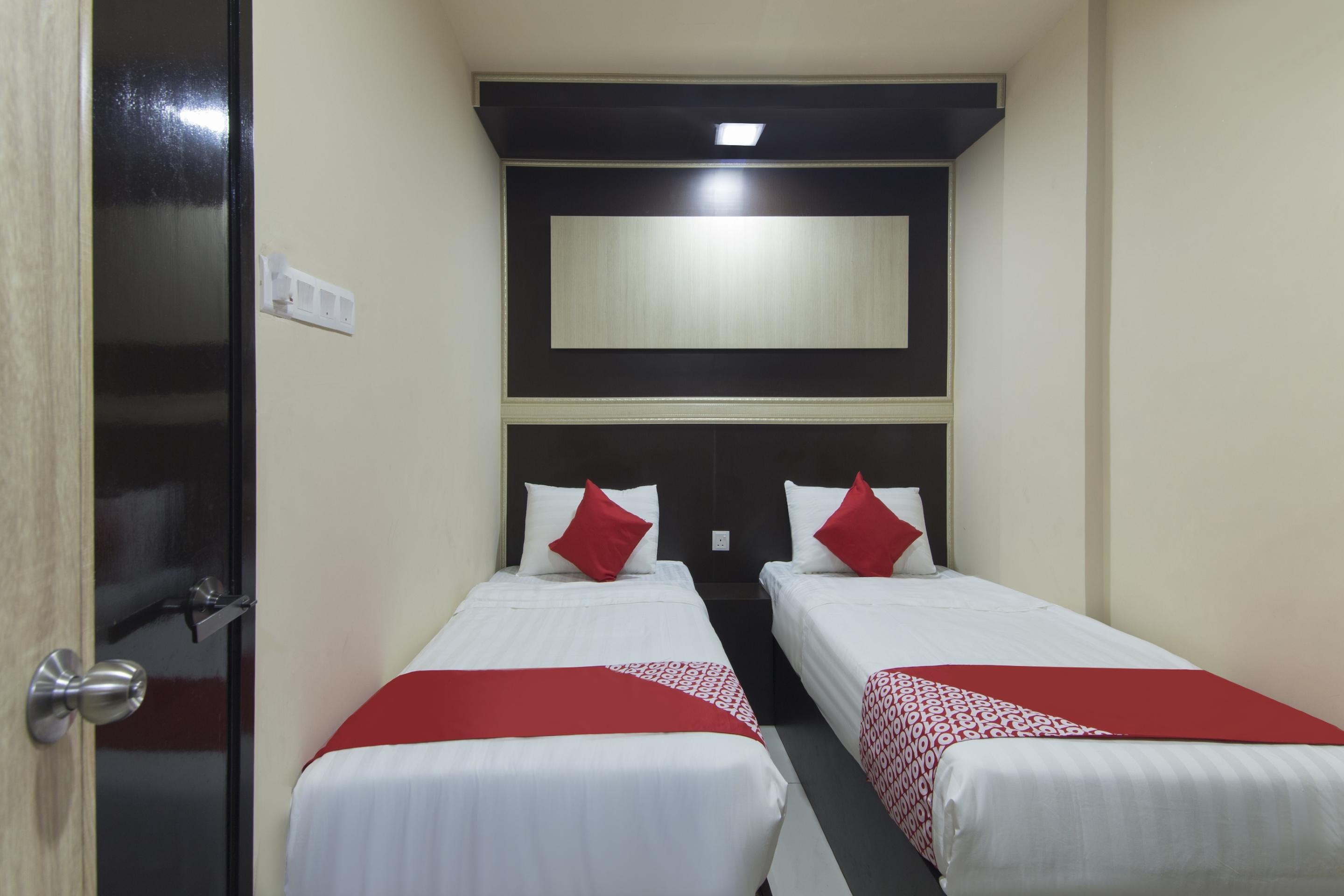 Oyo 697 Niche Valley Hotel Kuala Lumpur Bagian luar foto