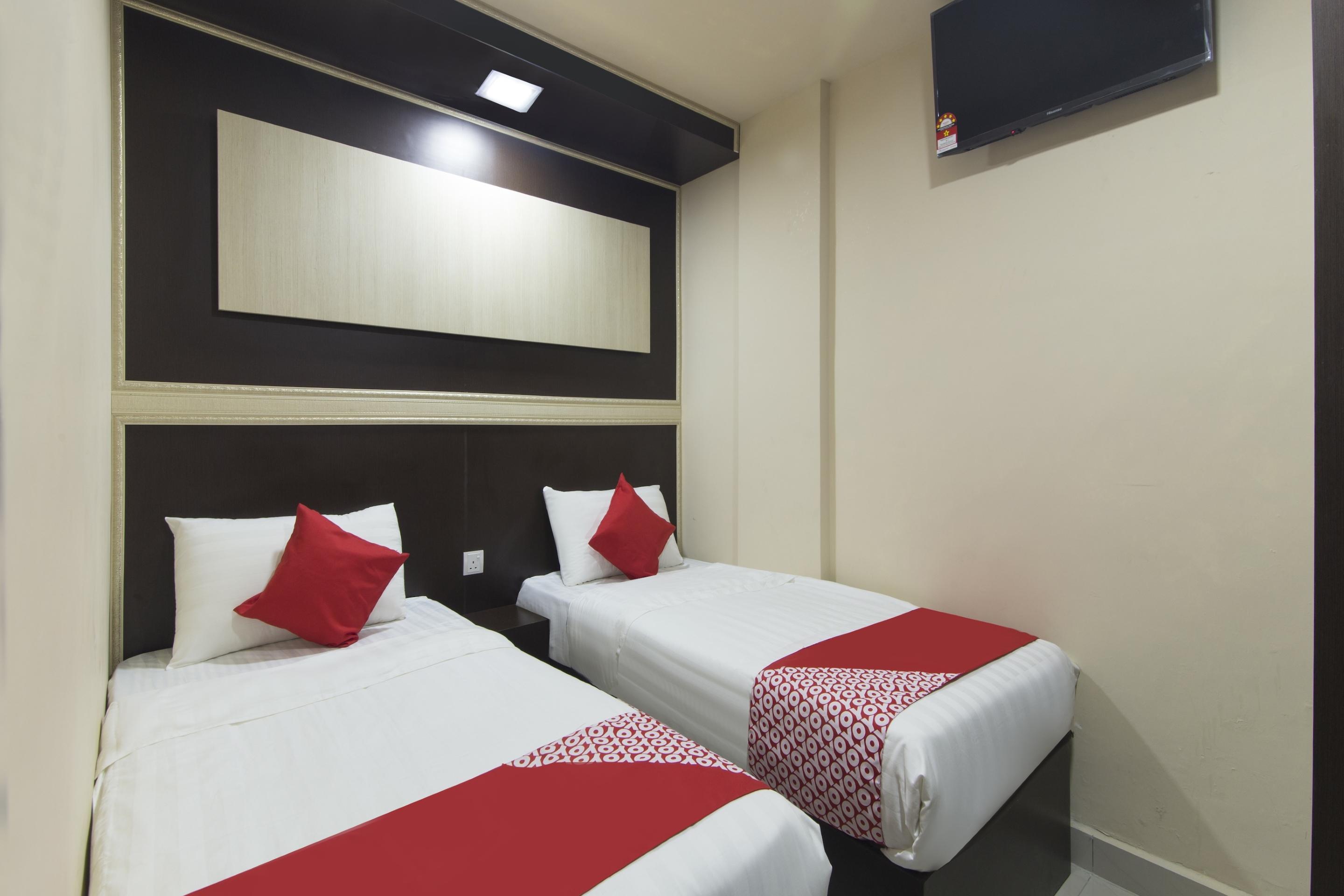 Oyo 697 Niche Valley Hotel Kuala Lumpur Bagian luar foto