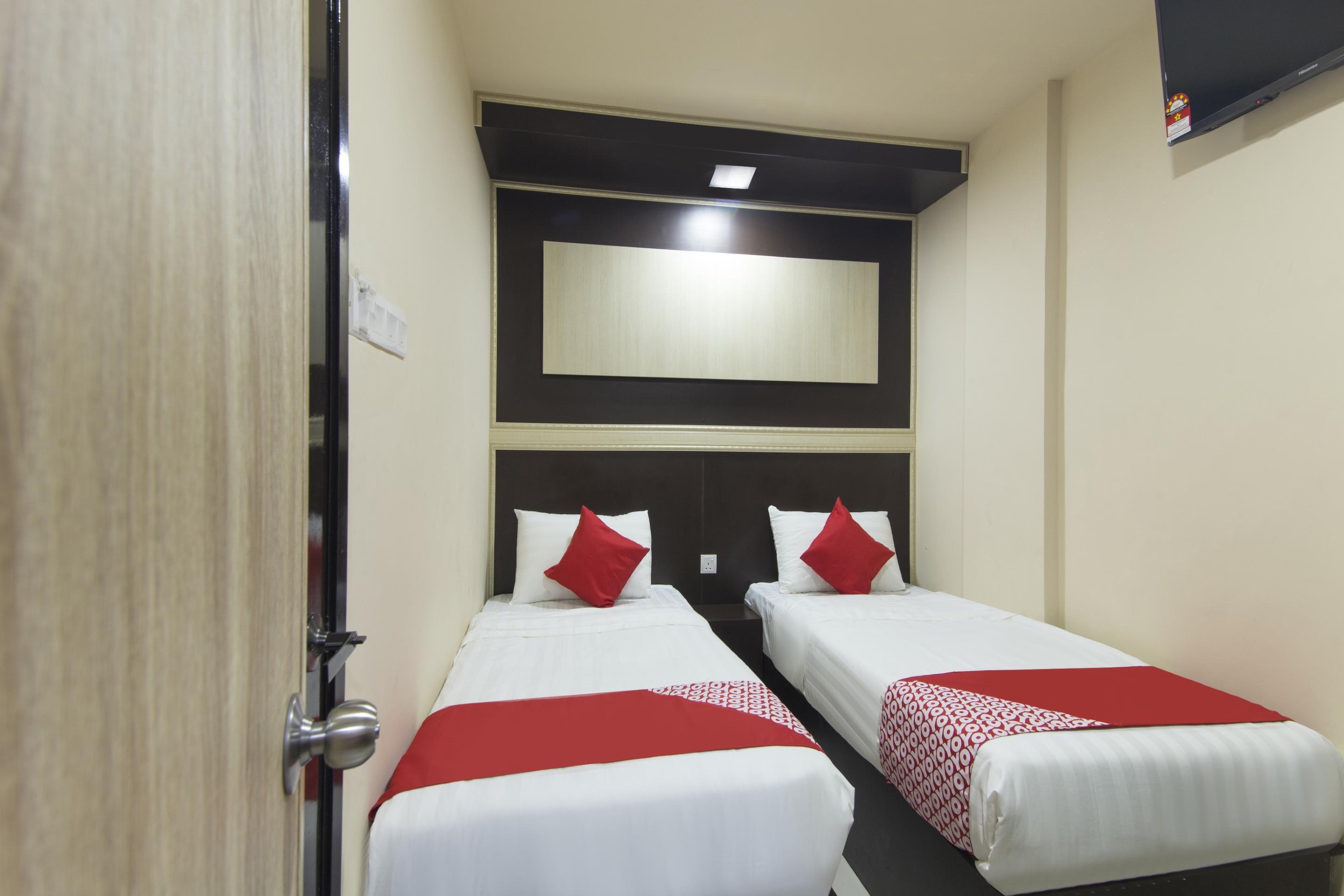 Oyo 697 Niche Valley Hotel Kuala Lumpur Bagian luar foto
