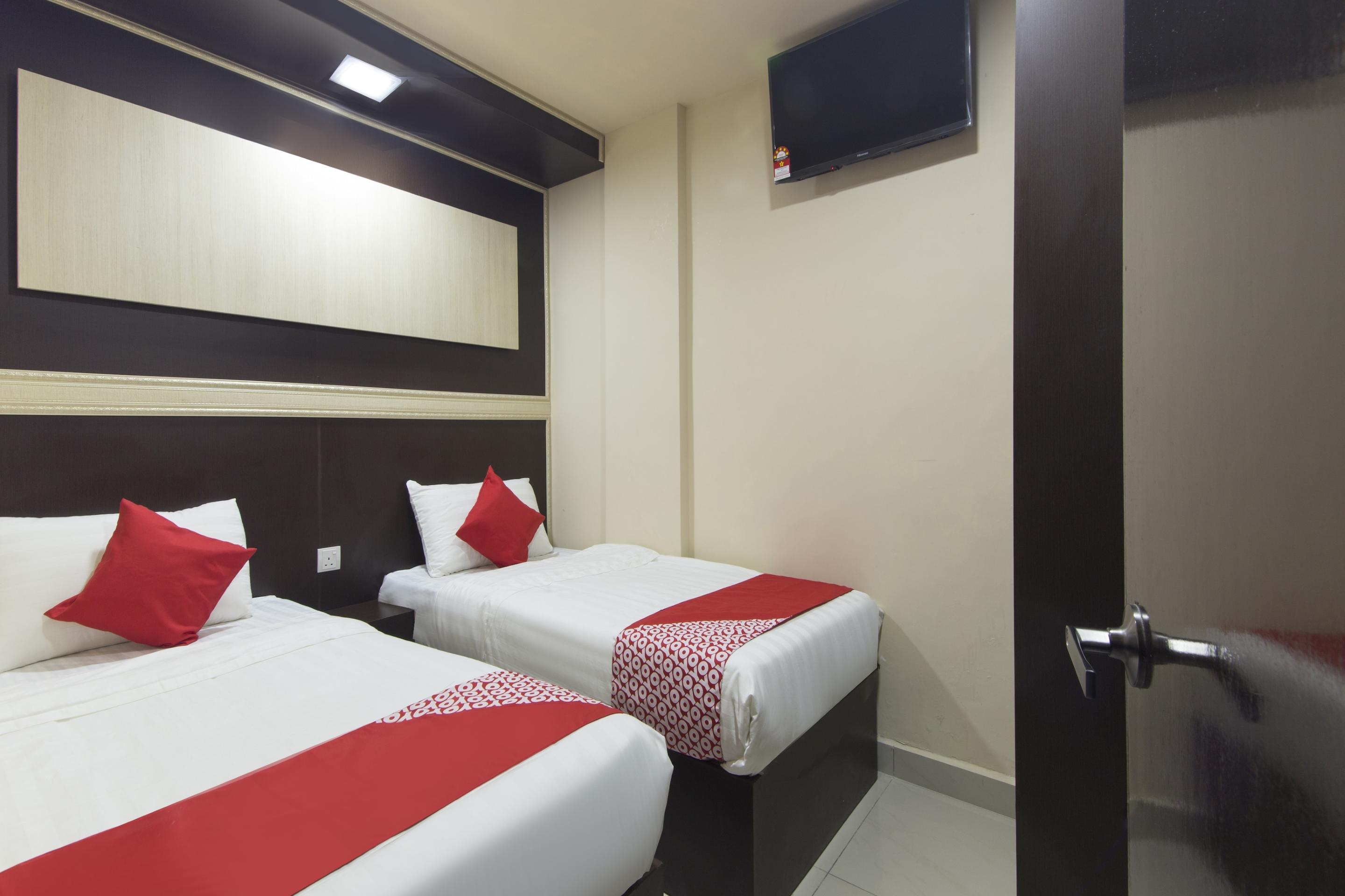 Oyo 697 Niche Valley Hotel Kuala Lumpur Bagian luar foto