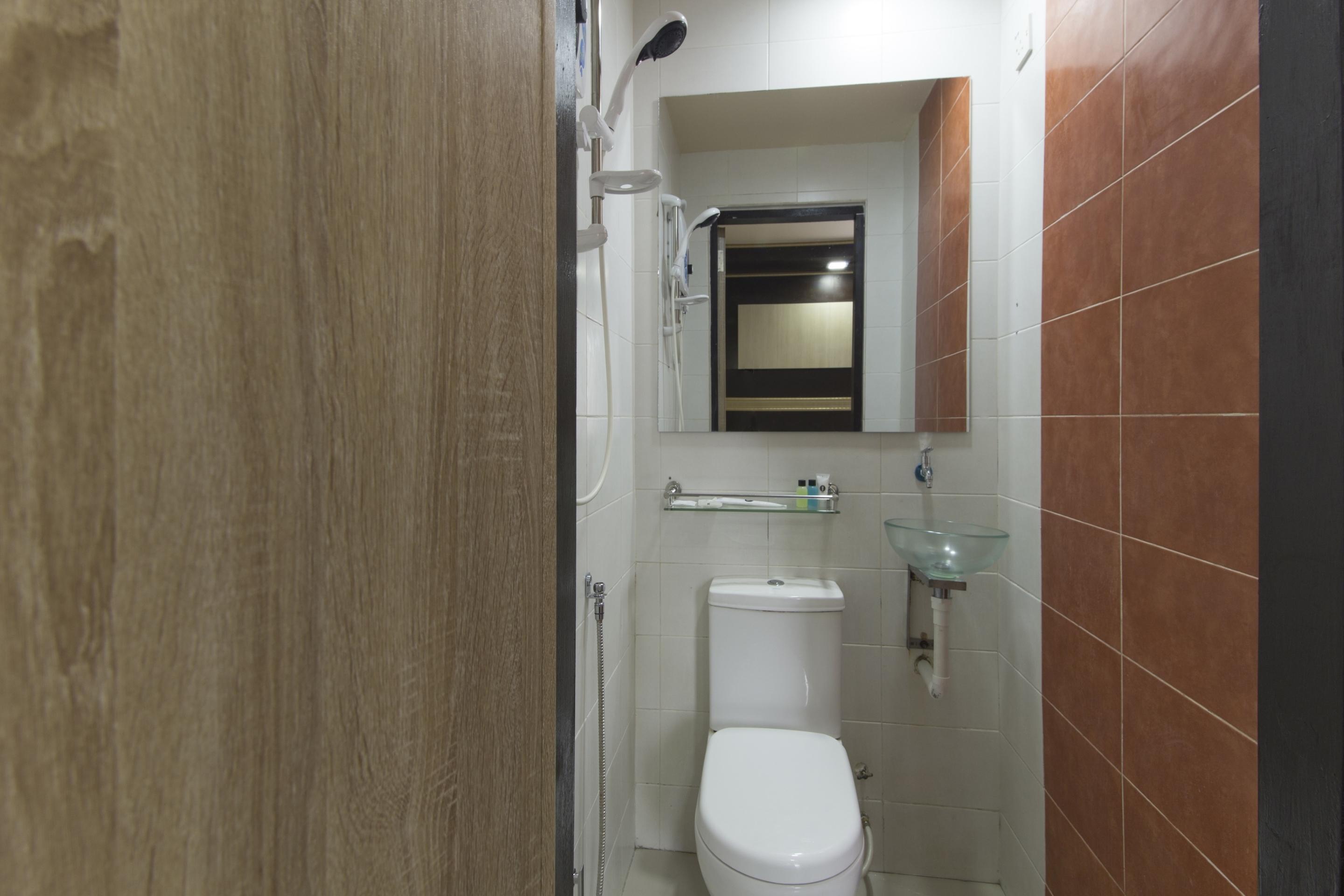 Oyo 697 Niche Valley Hotel Kuala Lumpur Bagian luar foto