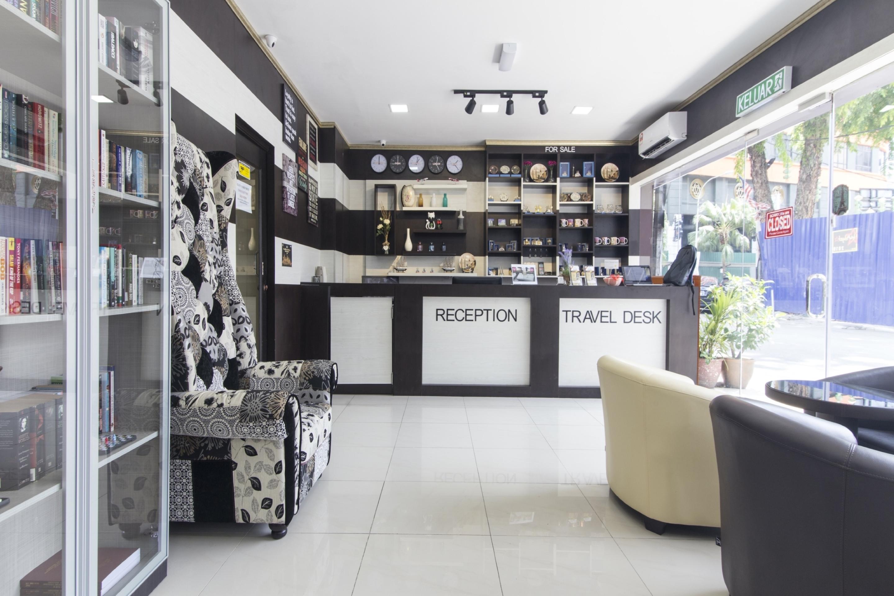 Oyo 697 Niche Valley Hotel Kuala Lumpur Bagian luar foto